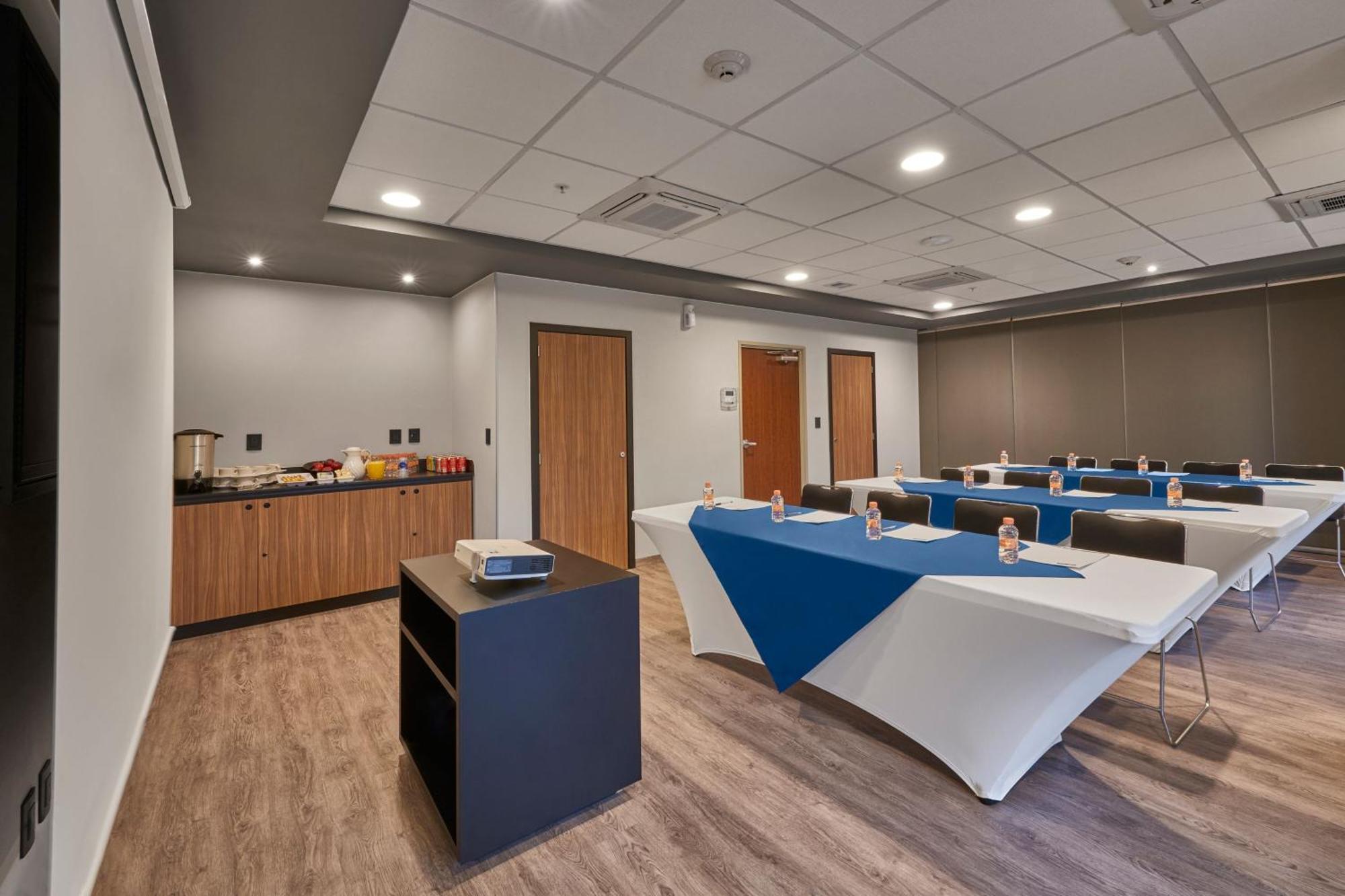 City Express Plus By Marriott Cali Colombia Zewnętrze zdjęcie