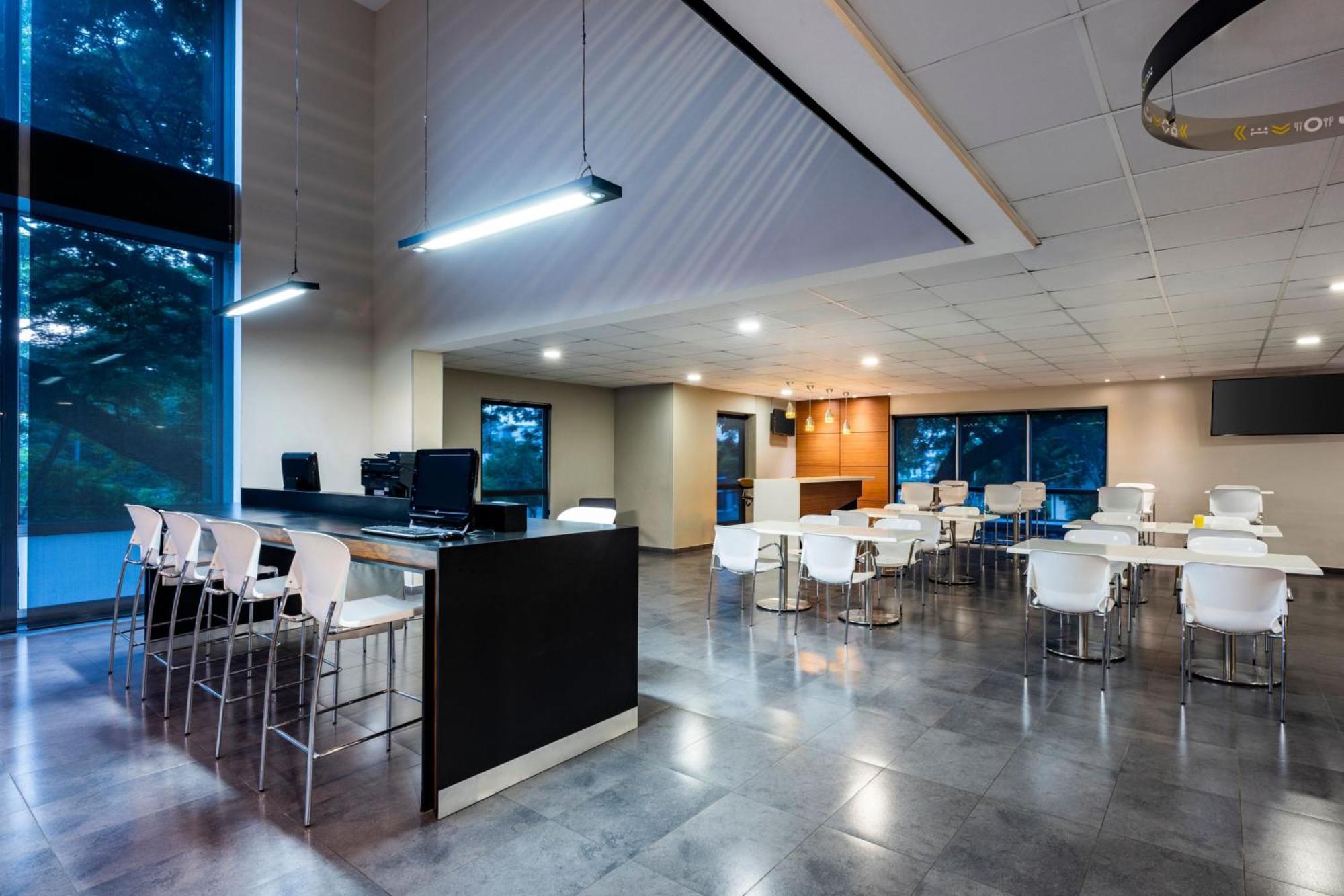 City Express Plus By Marriott Cali Colombia Zewnętrze zdjęcie