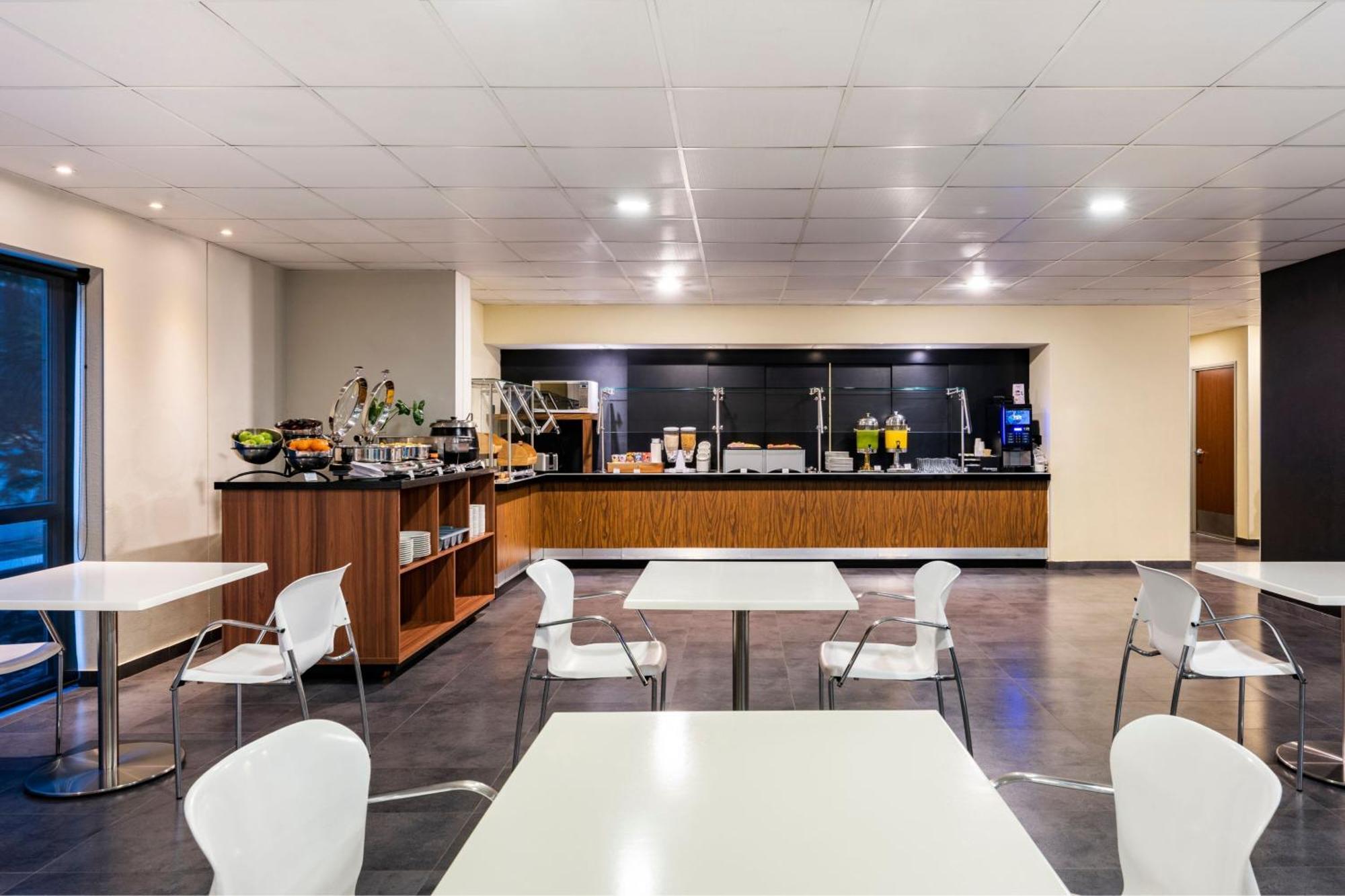 City Express Plus By Marriott Cali Colombia Zewnętrze zdjęcie