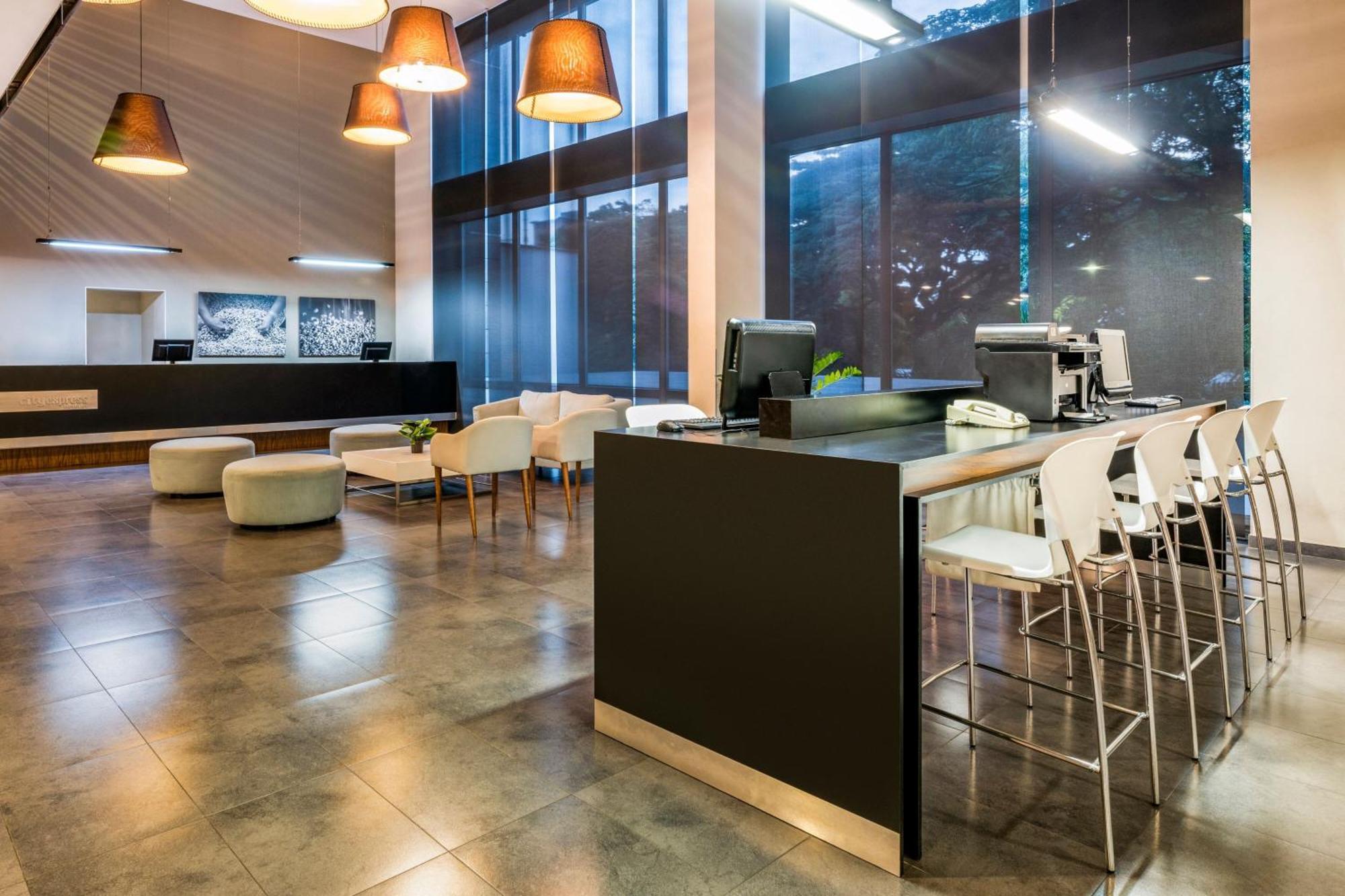 City Express Plus By Marriott Cali Colombia Zewnętrze zdjęcie